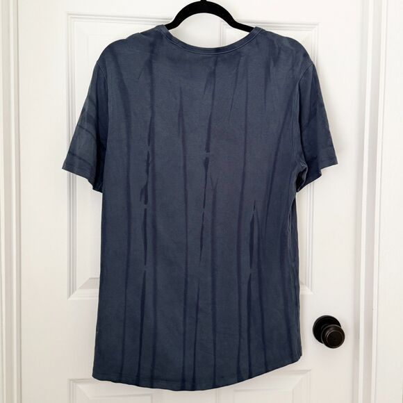 Men Lululemon 5 Year Basic Tee Vertical Spray Dye Iron Blue Nautical Navy Medium - Picture 3 of 8